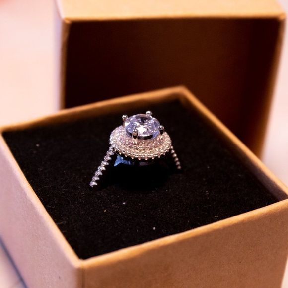 🌟Host Pick1🌟 925 silver and swarovski elements clear and pink - Picture 3 of 4